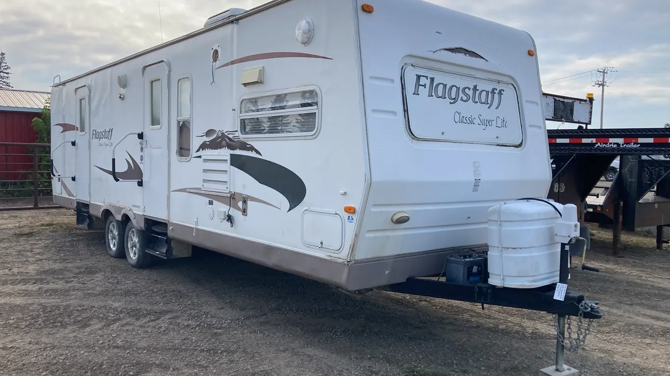 2009 Flagstaff Classic Super Lite 831FBKSS 33' Holiday Trailer s/n: 4X4TFLG27918Z7757