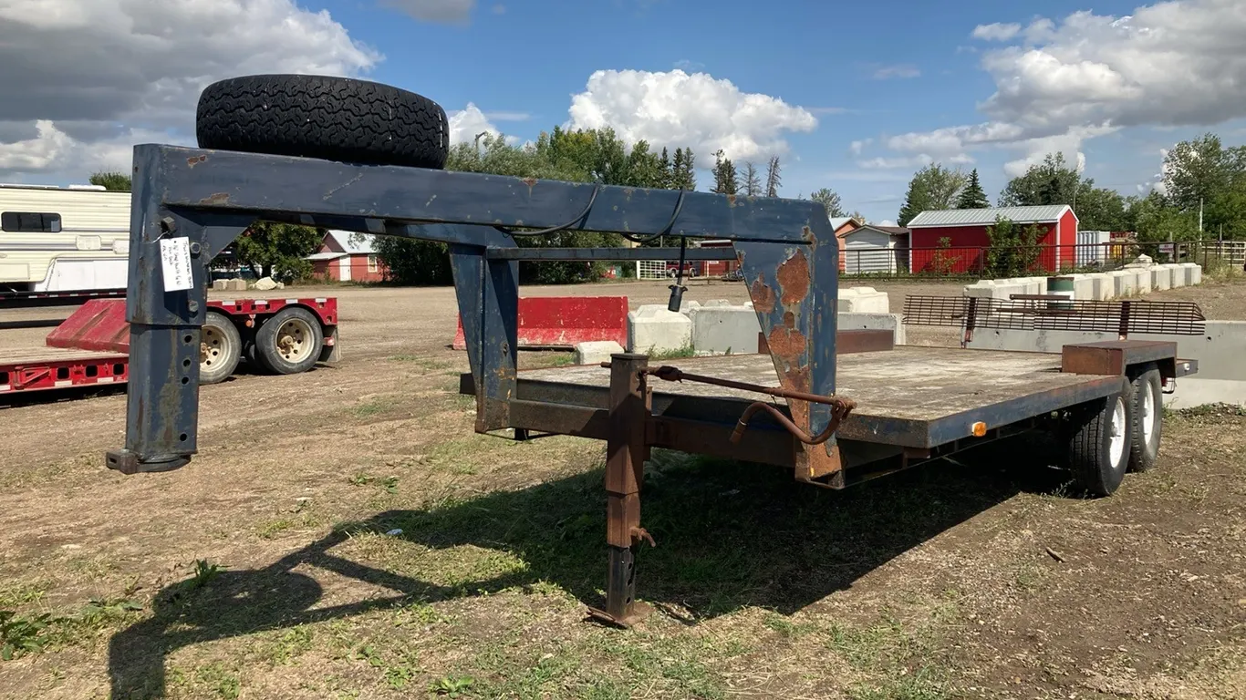 18’ Shop Built Gooseneck Flat Deck Trailer - No VIN