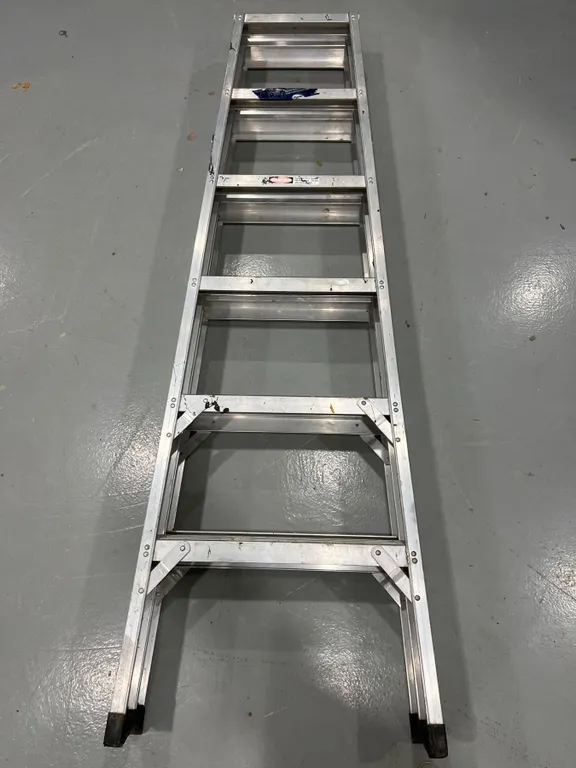 Sturdy Aluminium 6" Trestle Ladder