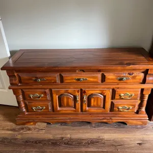 Huppe Chest
