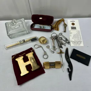 Decorative Collectibles