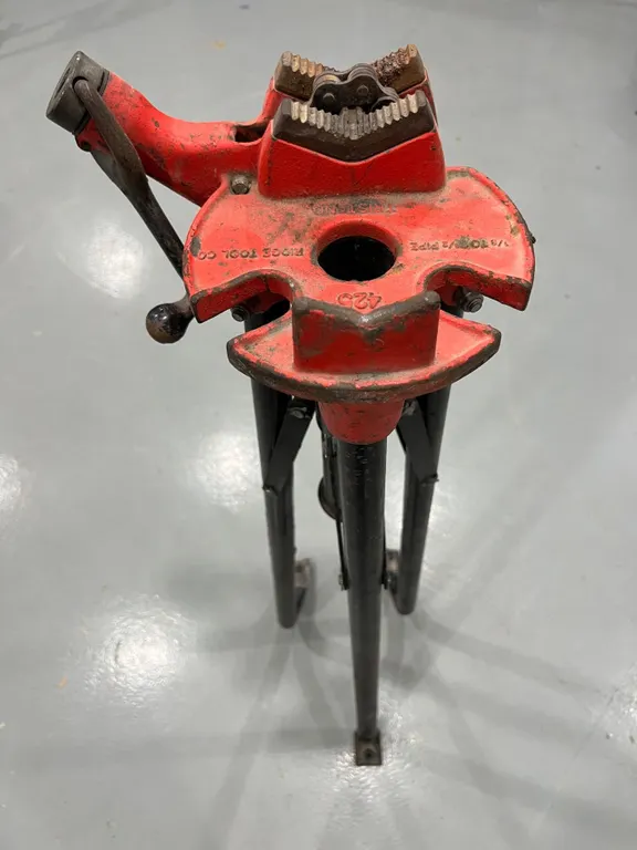 Ridgid 425 TriStand
