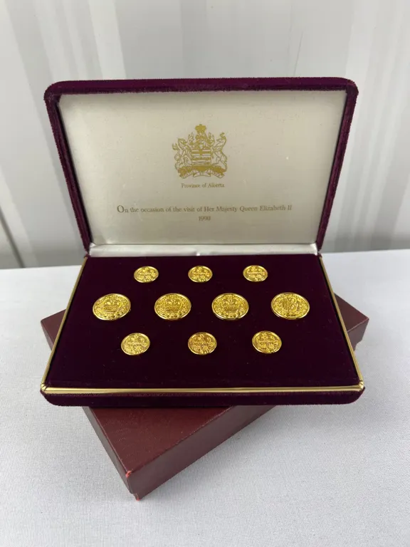 Queen Elizabeth II Button Set