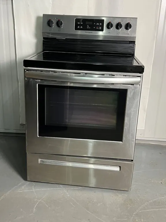 Frigidaire Stove