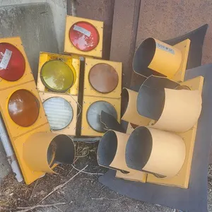 (3) Traffic Lights