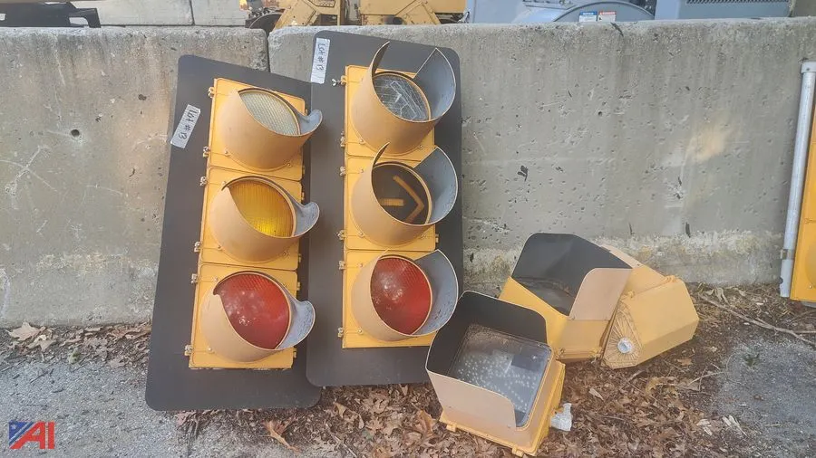 (2) Traffic Lights