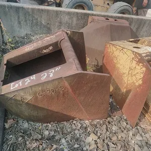 28" Gradall Bucket