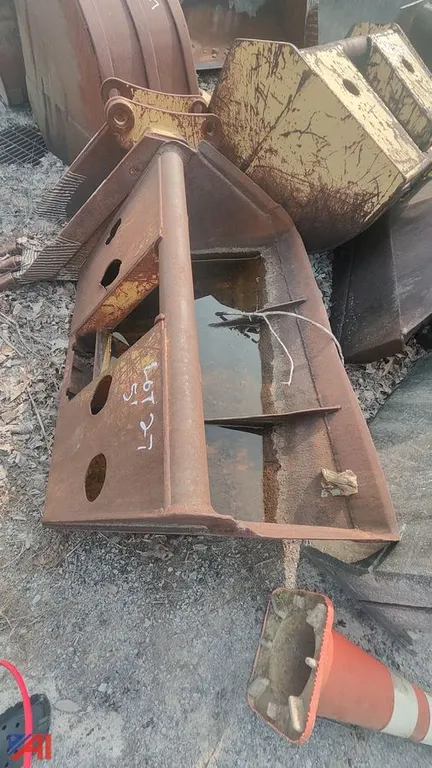 5' Gradall Bucket