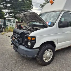 2014 Ford E-Series Full-Size Van