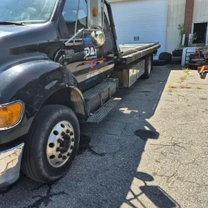 2008 Ford F-650 Super Duty Rollback Tow Truck