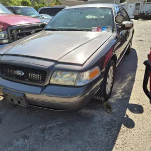 2009 Ford Crown Victoria 4DSD/Police Interceptor