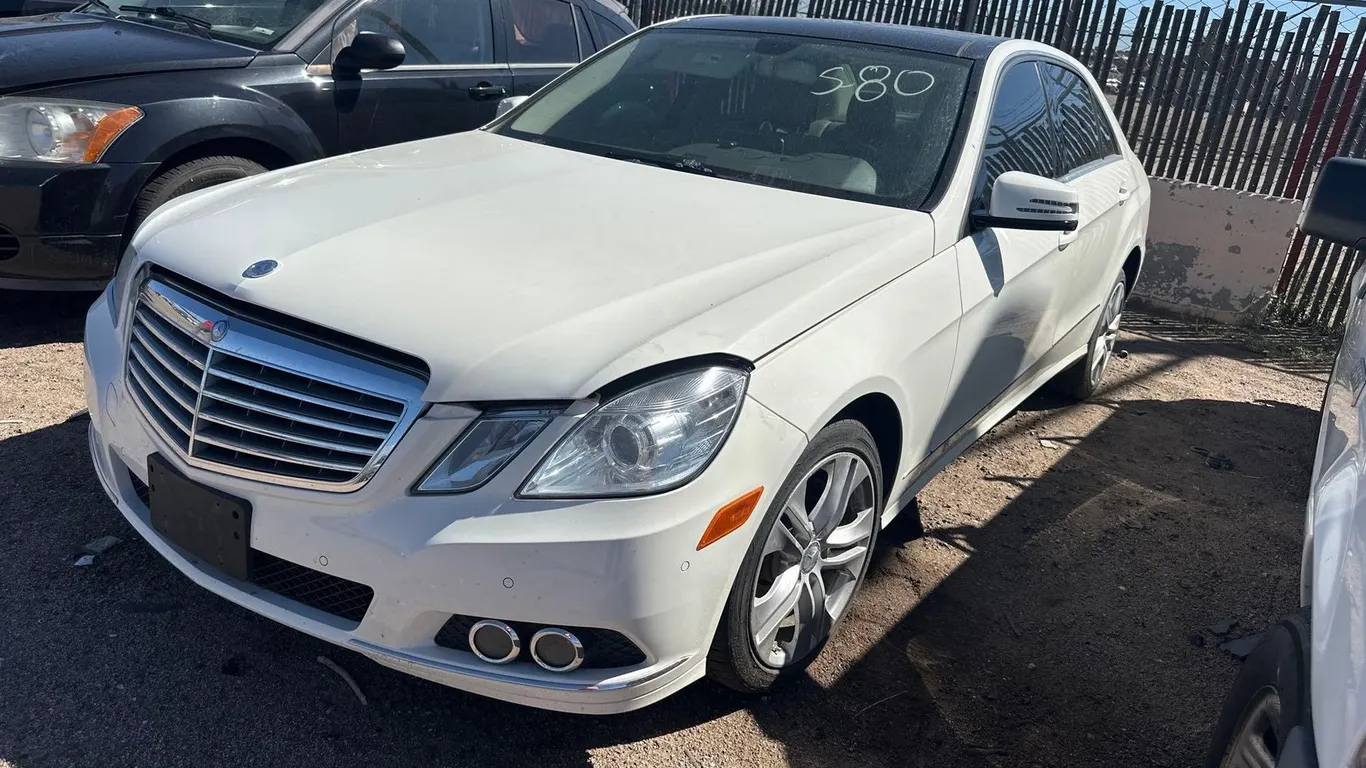 2010 MERZ E350 4D WDDHF8HB7AA239942
