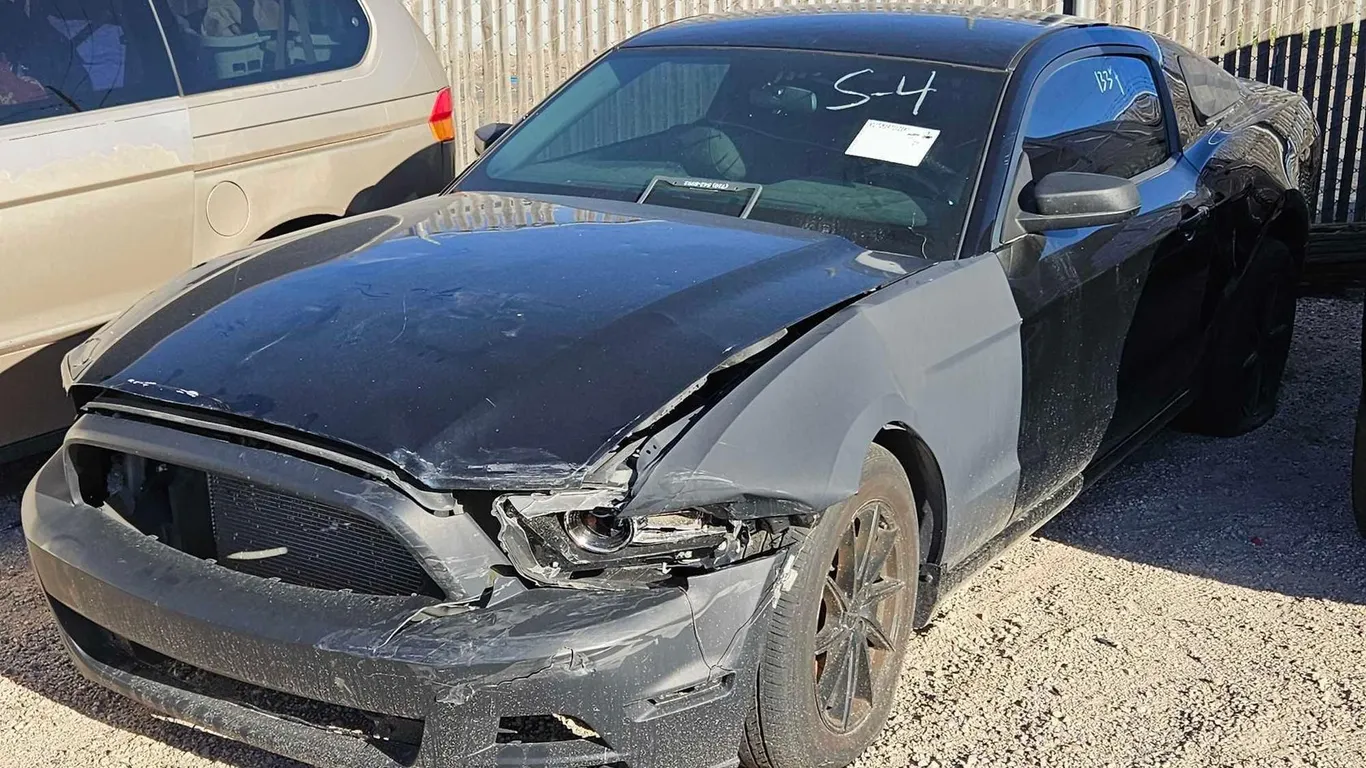 2014 FORD MUSTANG 2D 1ZVBP8AM2E5306340