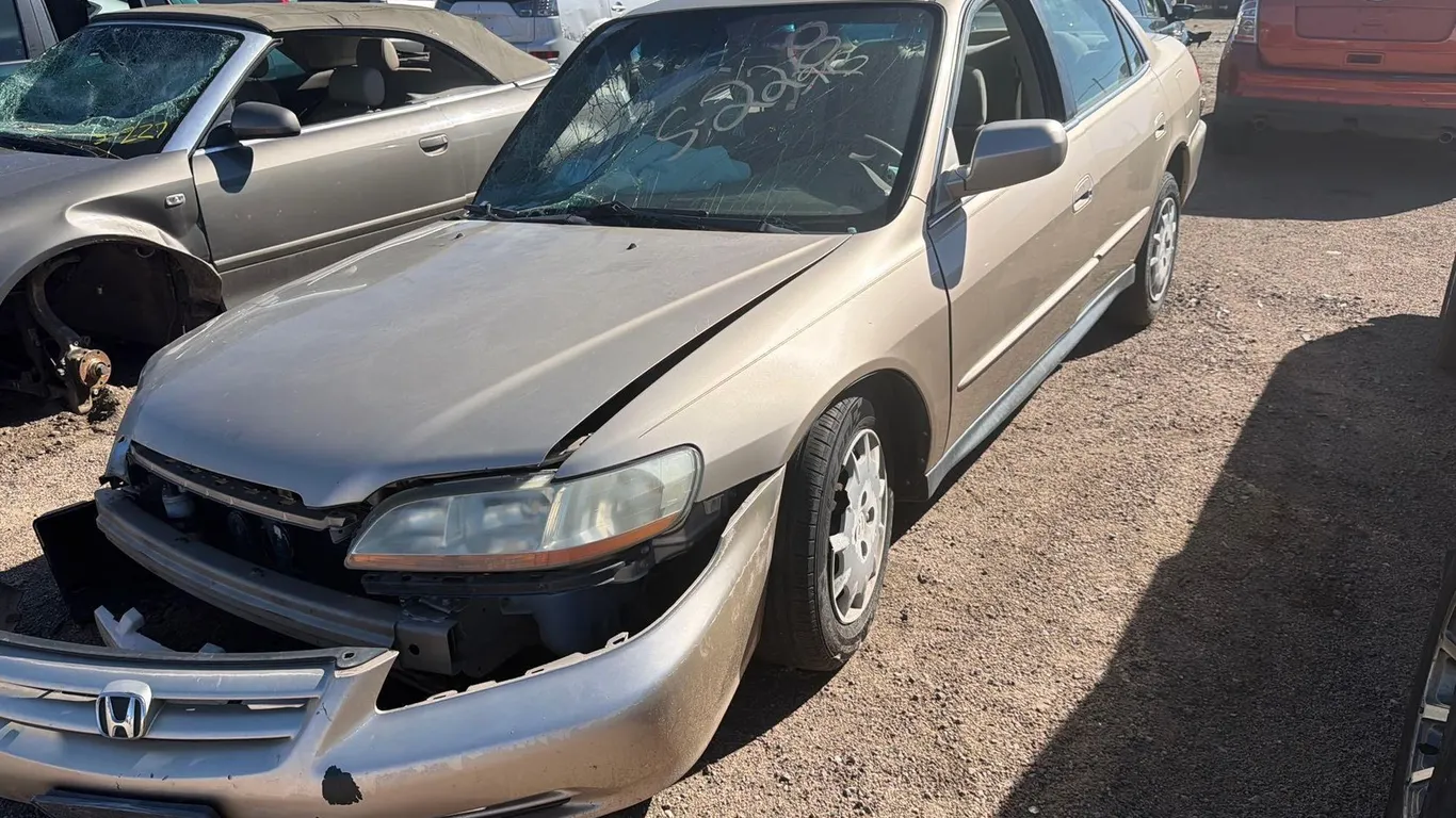 JUNK 2002 HOND ACCORD 4D 1HGCG56492A006913