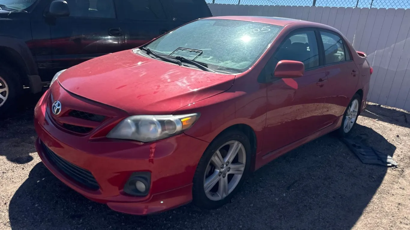 2013 TOYT COROLLA 4D 2T1BU4EE9DC105270