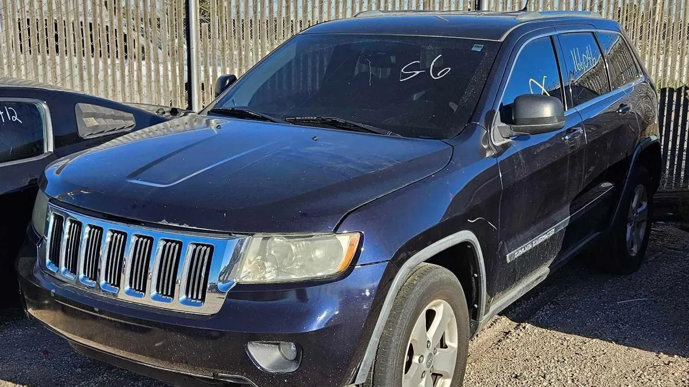 2011 JEEP CHEROKEE UP 1J4RR4GG5BC680707