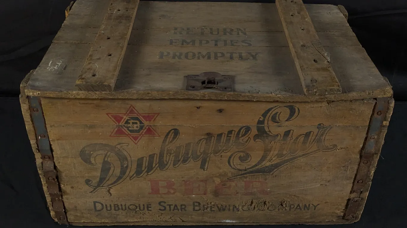 WOOD CASE CRATE DUBUQUE STAR BEER IOWA