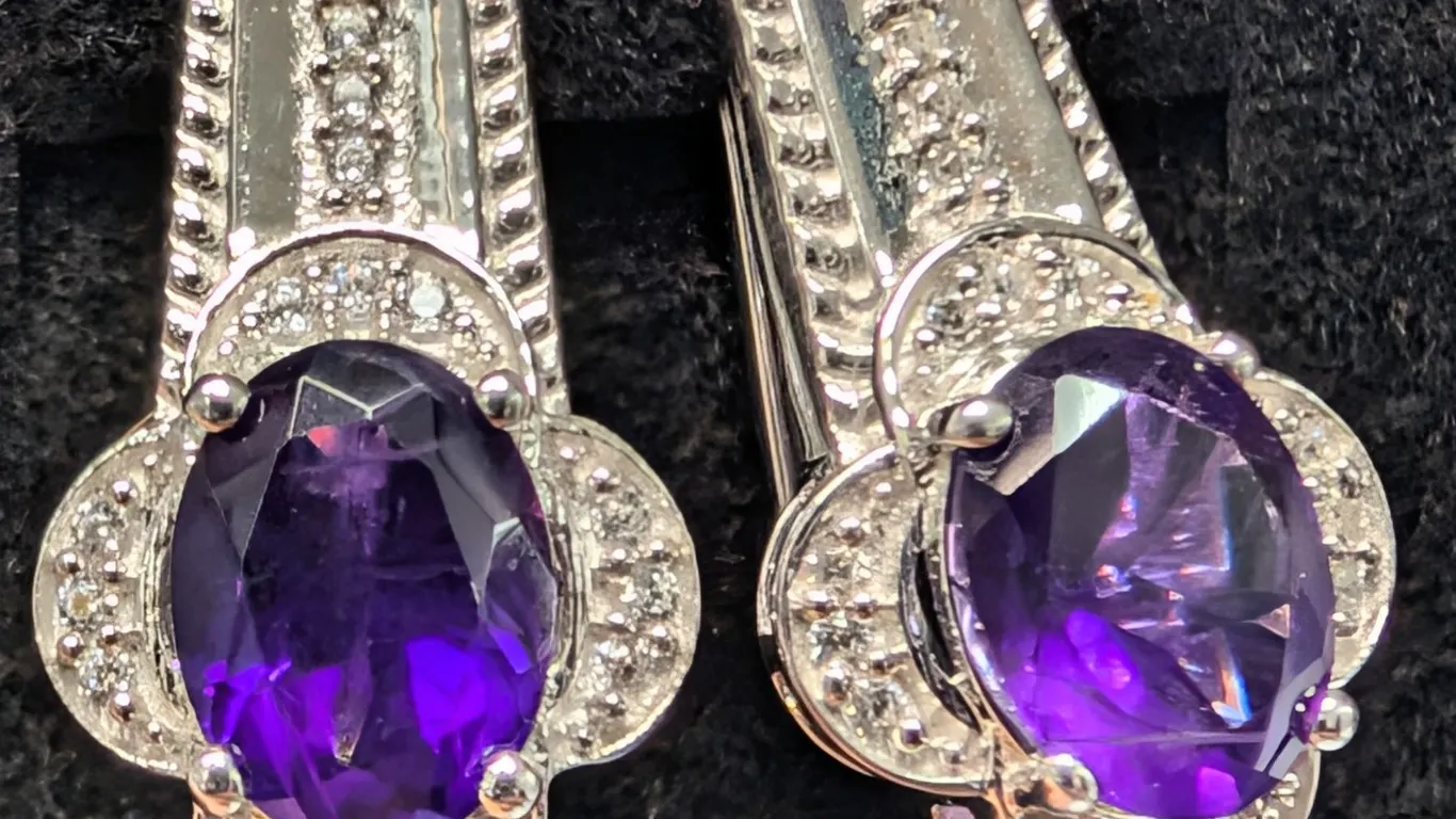 SILVER(5.04G), AMETHYST (3CT) EARRINGS SUGGESTED RETAIL VALUE $340