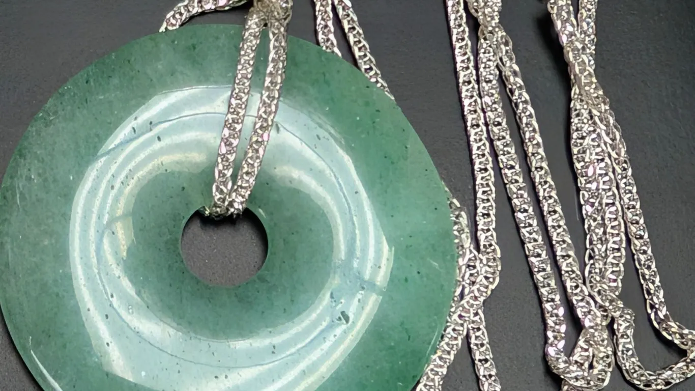 SILVER(APP 15G), JADEITE NECKLACE 16-22", SUGGESTED RETAIL VALUE $240