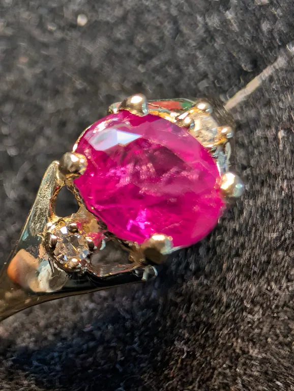 10K(1.4G), RUBY (0.6CT), DIAMOND (0.02CT)RING, SUGGESTED RETAIL VALUE $1800