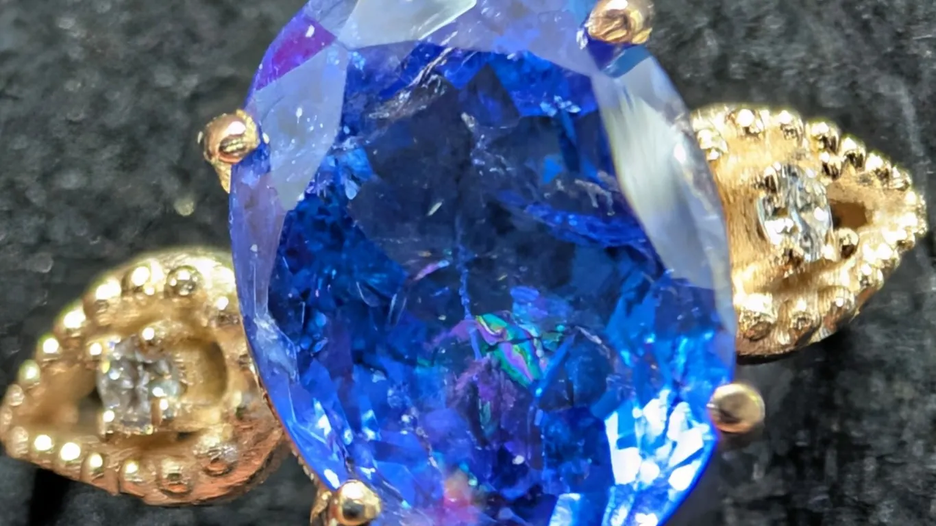 10K(2.3G), TANZANITE (3.3CT), LAB DIAMOND (0.03CT)RING, SIZE 7, SUGGESTED RETAIL VALUE $4200