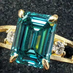 10K(1.6G), BLUE LAB DIAMOND (1.7+0.03CT)RING, SIZE 5.75, APPRAISED INSURANCE VALUE $3400