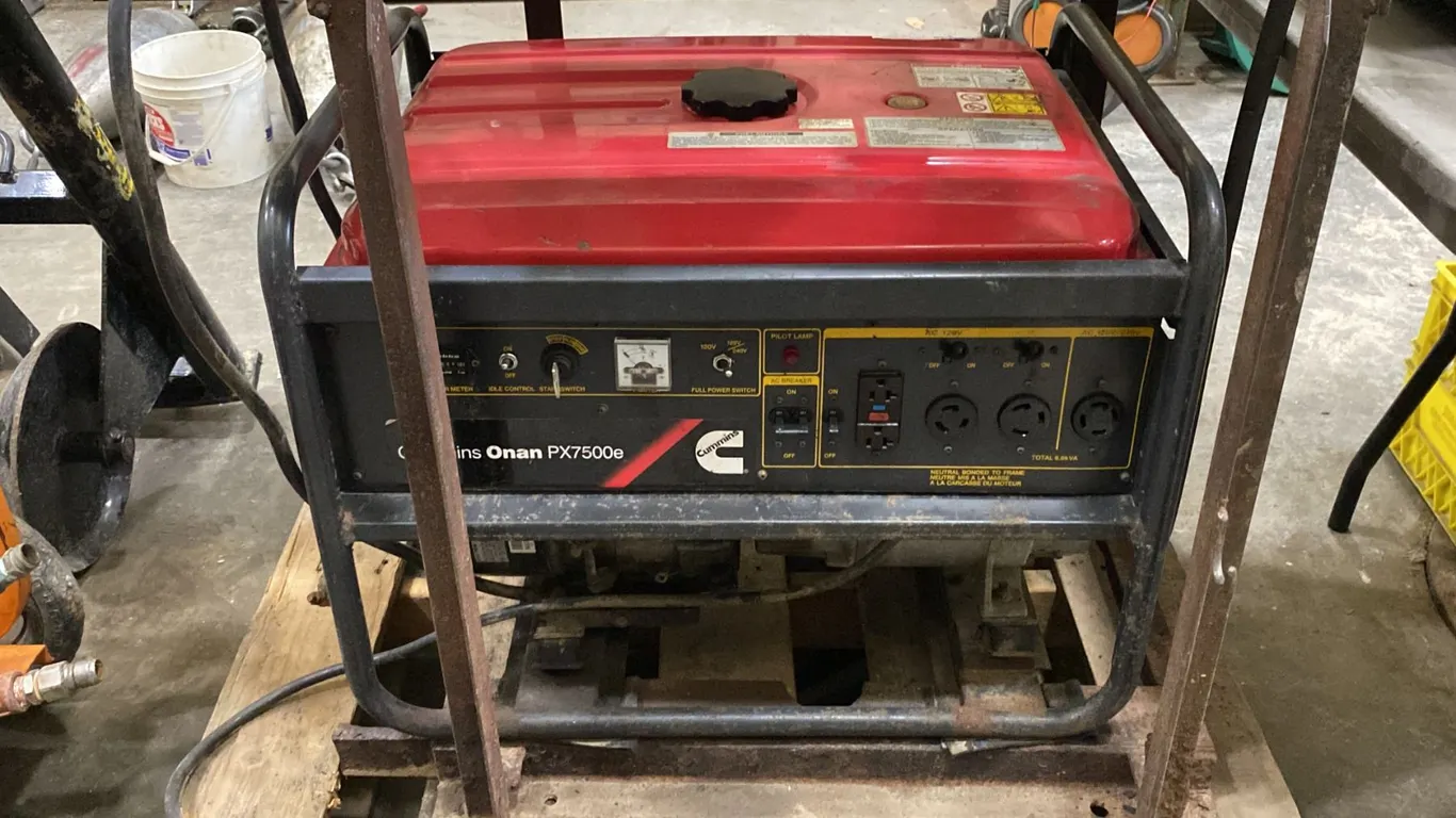 CUMMINS ONAN PX7500E, 13.5HP, 240V HEAVY DUTY GAS POWERED PORTABLE GENERATOR WITH SUBARU ENGINE