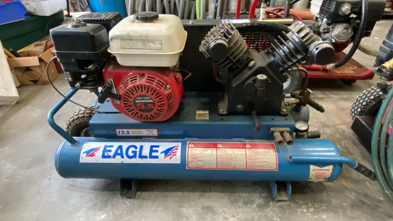 EAGLE 150 MAX PSI DUAL TANK CONTRACTORS MOBILE GAS POWERED AIR COMPRESSOR WITH HONDA GX160 5.5HP