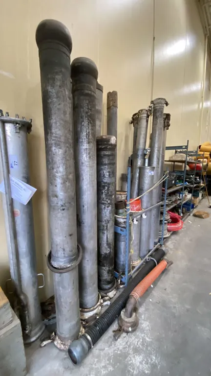 LARGE GROUP OF ASSORTED HEAVY DUTY EXTENSION VAC TUBES