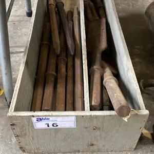 BOX OF ASSORTED DEMOLITION/CHISEL BITS