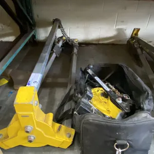 MSE MODEL 2005, 3 WAY RESCUE & RECOVERY WINCH WITH LARGE HEAVY DUTY INDUSTRIAL METAL MANLIFT TRIPOD