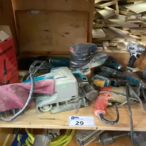 SHELF OF ASSORTED POWER TOOLS & ANGLE GRINDER STAND