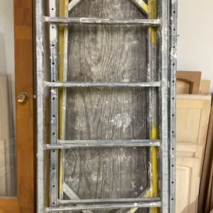 HEAVY DUTY MOBILE PAINTERS/DRYWALLERS SCAFFOLDING UNIT