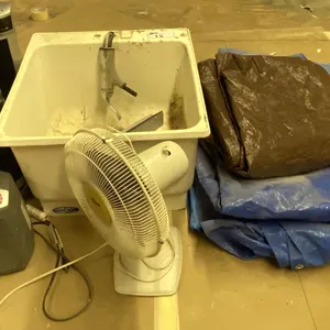 PLASTIC LAUNDRY SINK, 3 ELECTRIC HEATERS, 2 TARPS & 1 OSCILLATING ROOM FAN