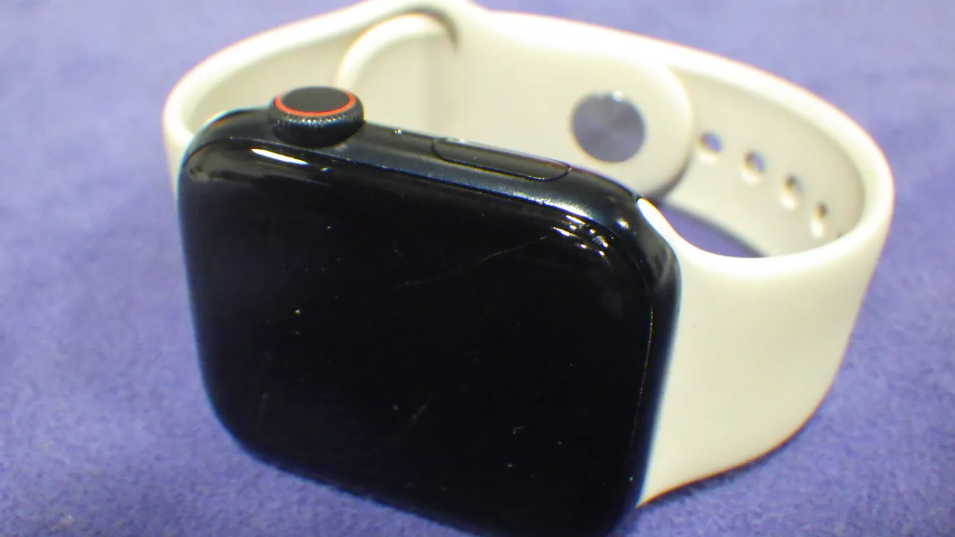 Apple Smart Watch SE ***NOT TESTED***