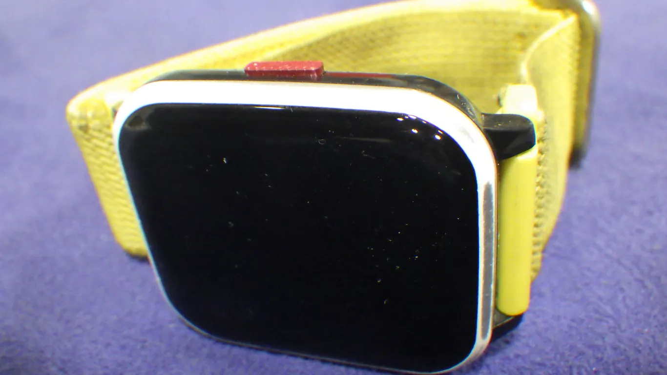 Smart Watch (brand unknown) ***Not Tested***