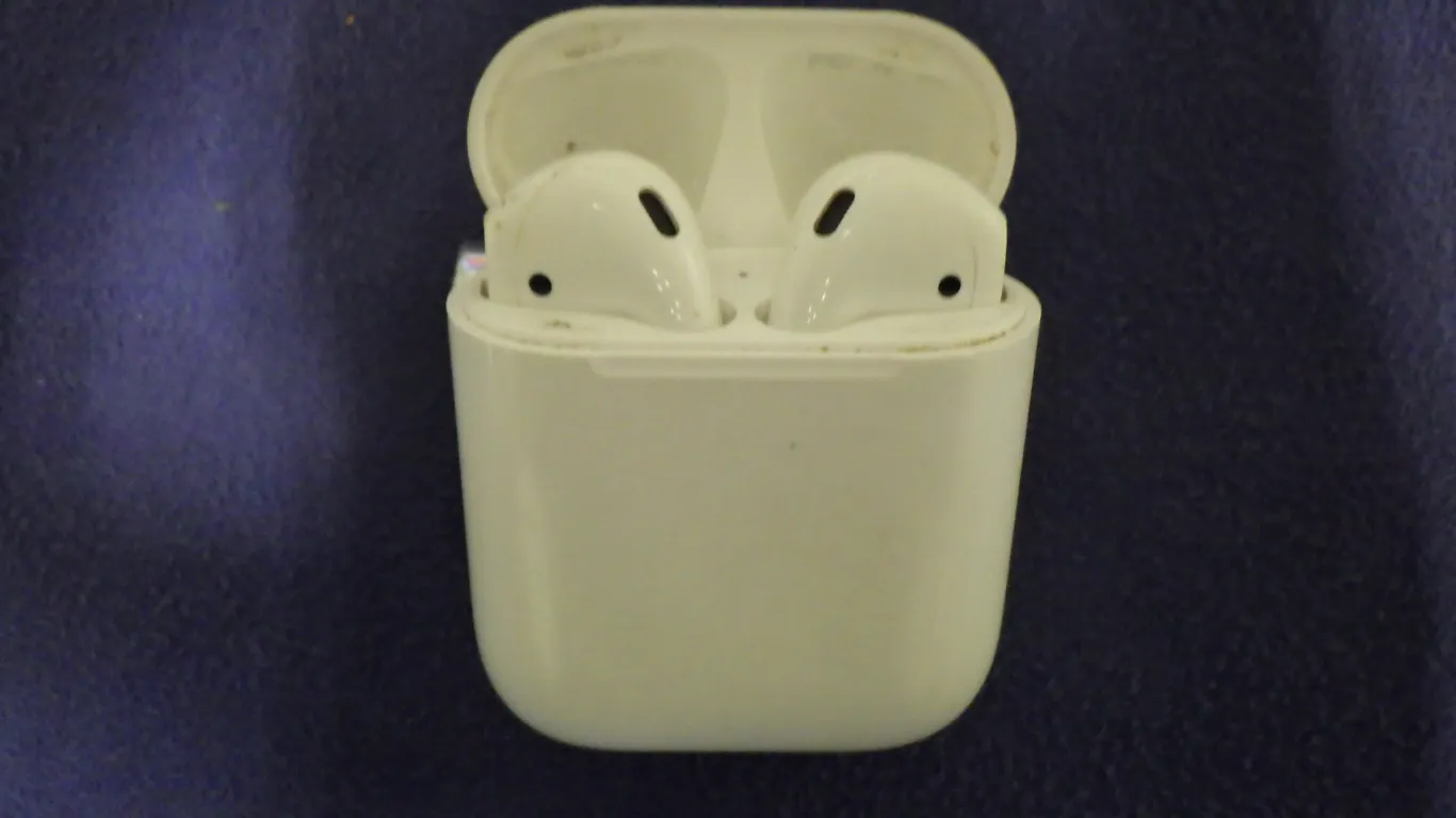 Apple AirPods A1602