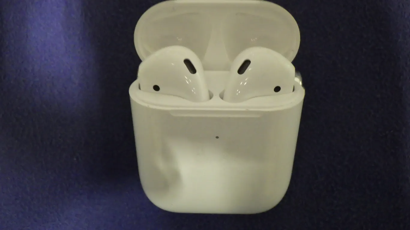 Apple AirPods A1938