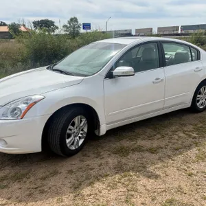 2010 Nissan Altima Passenger Car