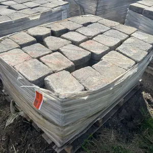 89 Sq. Ft. Lamont Circle Interlock Landscape Pavers