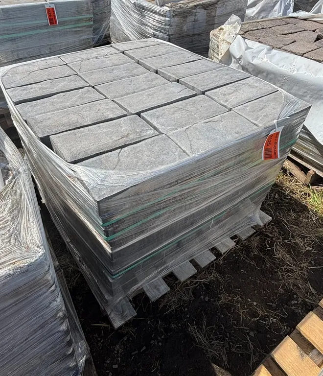 90.23 Sq. Ft. (210-Pieces) Landscape Pavers