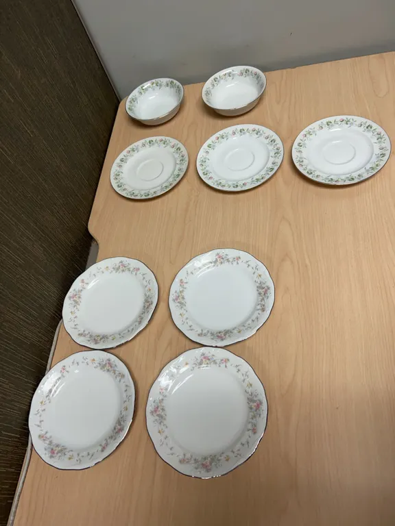 Johann Haviland Bavaria Germany Porcelain Assorted Plates and Bowls with Floral Patterns