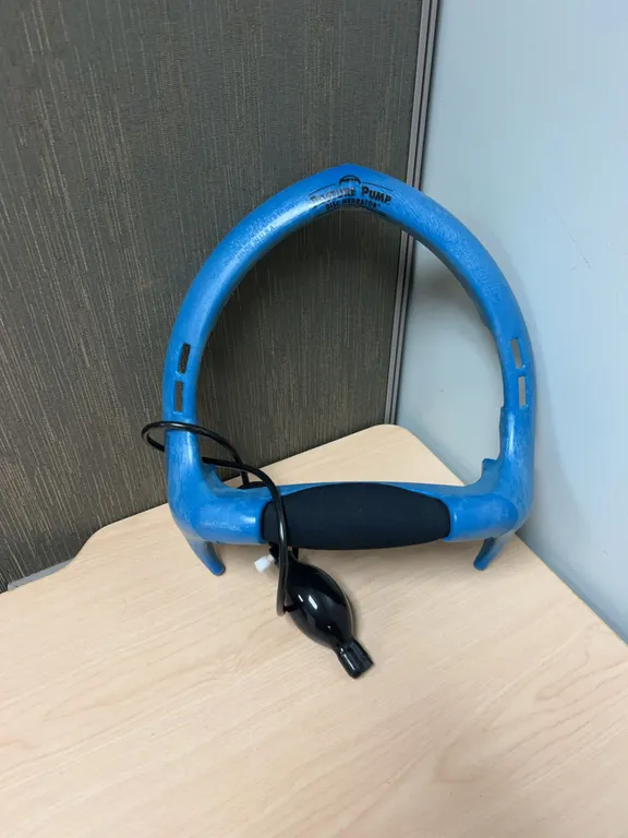 Posture Pump Disc Hydrator Model for Cervical Spine Therapy with Manual Inflation Pump System Patent
