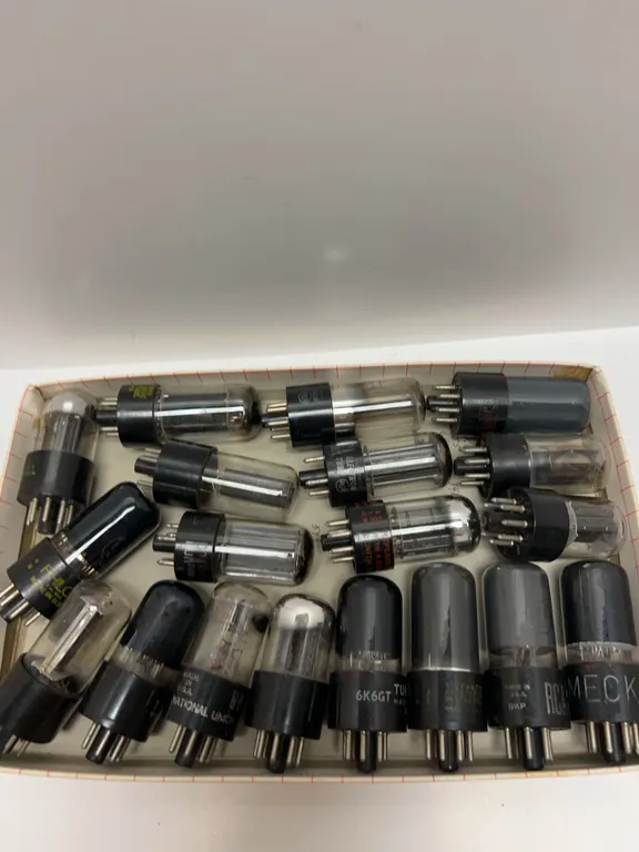 Boxed Collection of 20 Assorted 6K6GT, 6V6GT, RCA, National Union, Philco Radio Vacuum Tubes USA-Mad