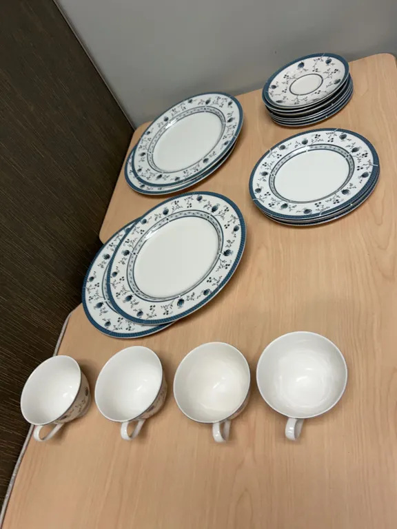 Royal Doulton Cambridge English Translucent China Dinnerware Set, Doulton & Co.