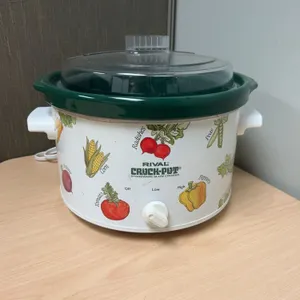 Rival Crock-Pot Stoneware Slow Cooker With Vegetable Motif, Green Insert, 6" Tall, 10" Diameter, Mod