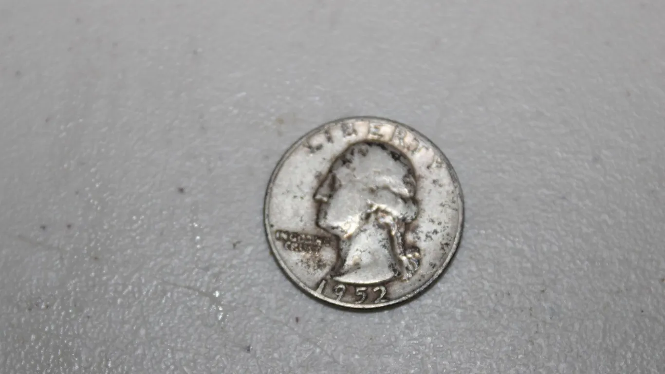 1952 Washington Quarter Silver Coin Featuring George Washington Profile, United States of America Re