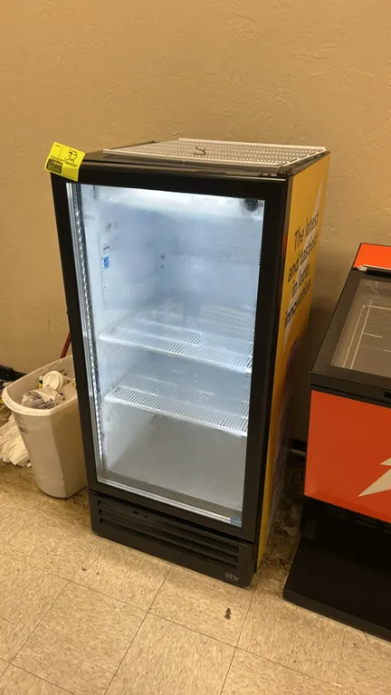2020 IDW G-10-N-3-3-4-B-5 self-contained single-door glass merchandiser beverage cooler. Features LED interior lighting, 9.3 cu. ft. capacity, and adj