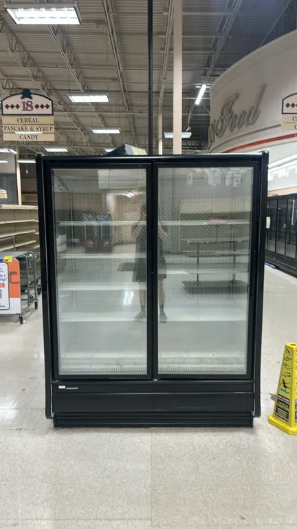 Hillphoenix ONRZ2 frozen food glass doors. Features solid adjustable shelving, electric defrost, and interior lighting. Electrical: 240V, 3-Phase, 60