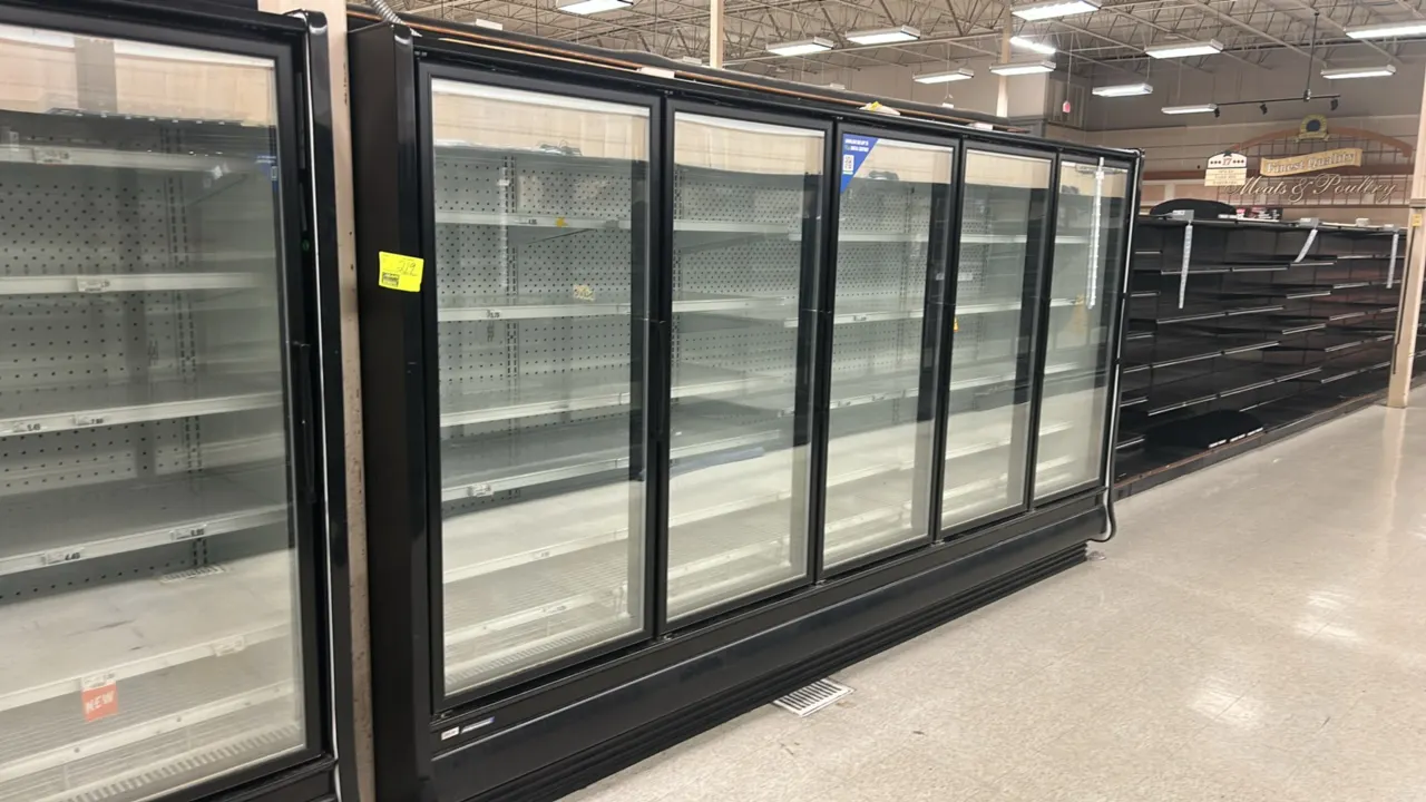 Hillphoenix ONRZ5 frozen food glass doors. Features solid adjustable shelving and electric defrost. Electrical: 240V, 3-Phase. Note: For remote refrig
